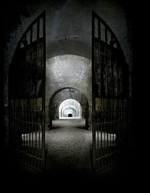 Iskald XV - Gates to the dreaded infinite